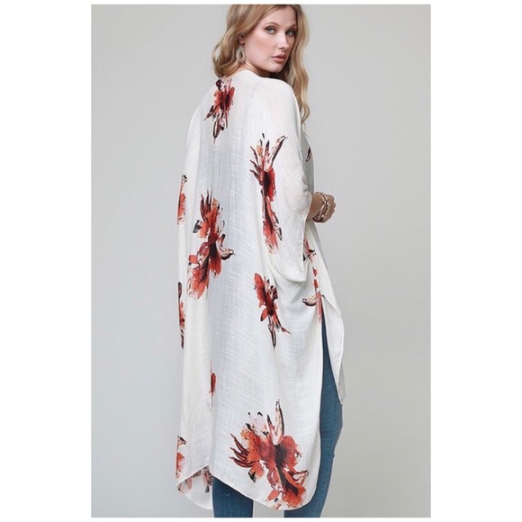 Ivory Floral Open Shawl Wrap Top - Picture 4 of 5